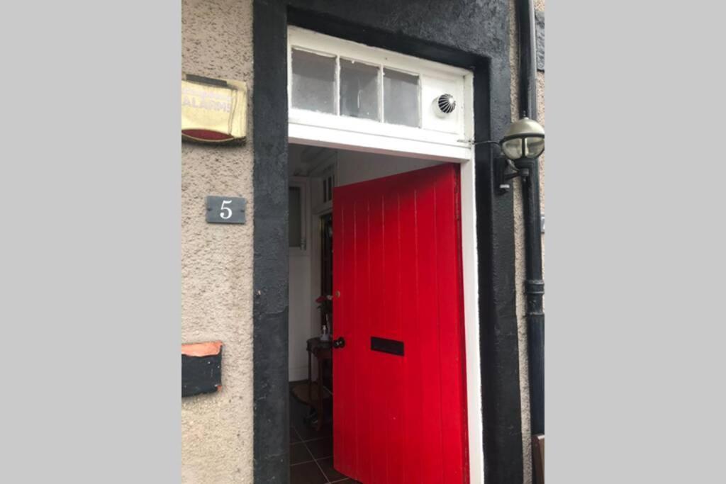 One Bedroom Flat On The Banks Of Loch Lomond Alexandria Eksteriør bilde